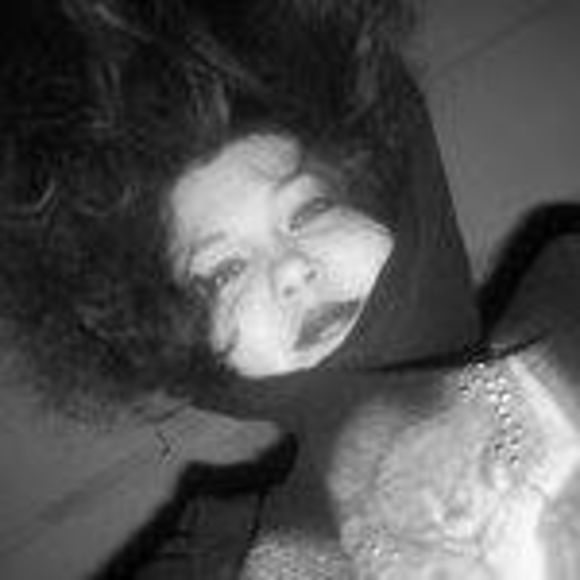 Meet your Posher, Amanda - Picture 1 of 1